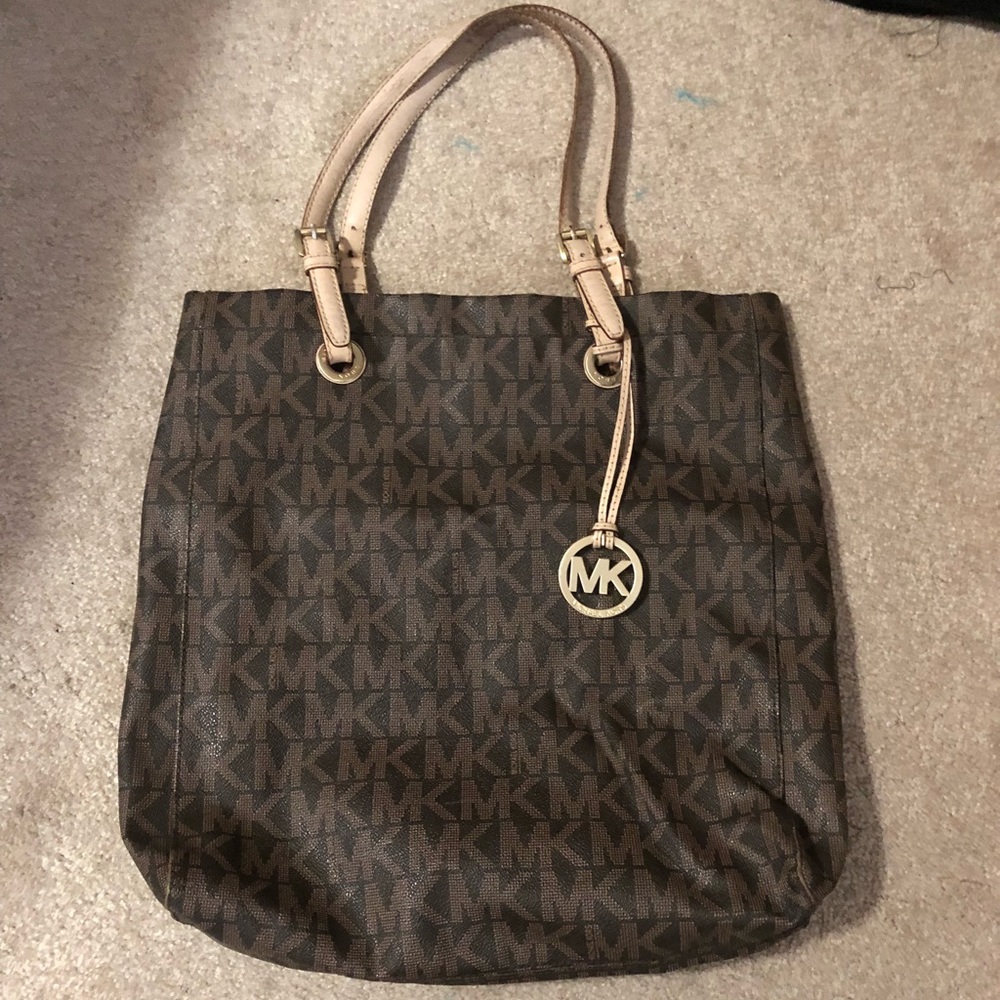 Michael Kors purse